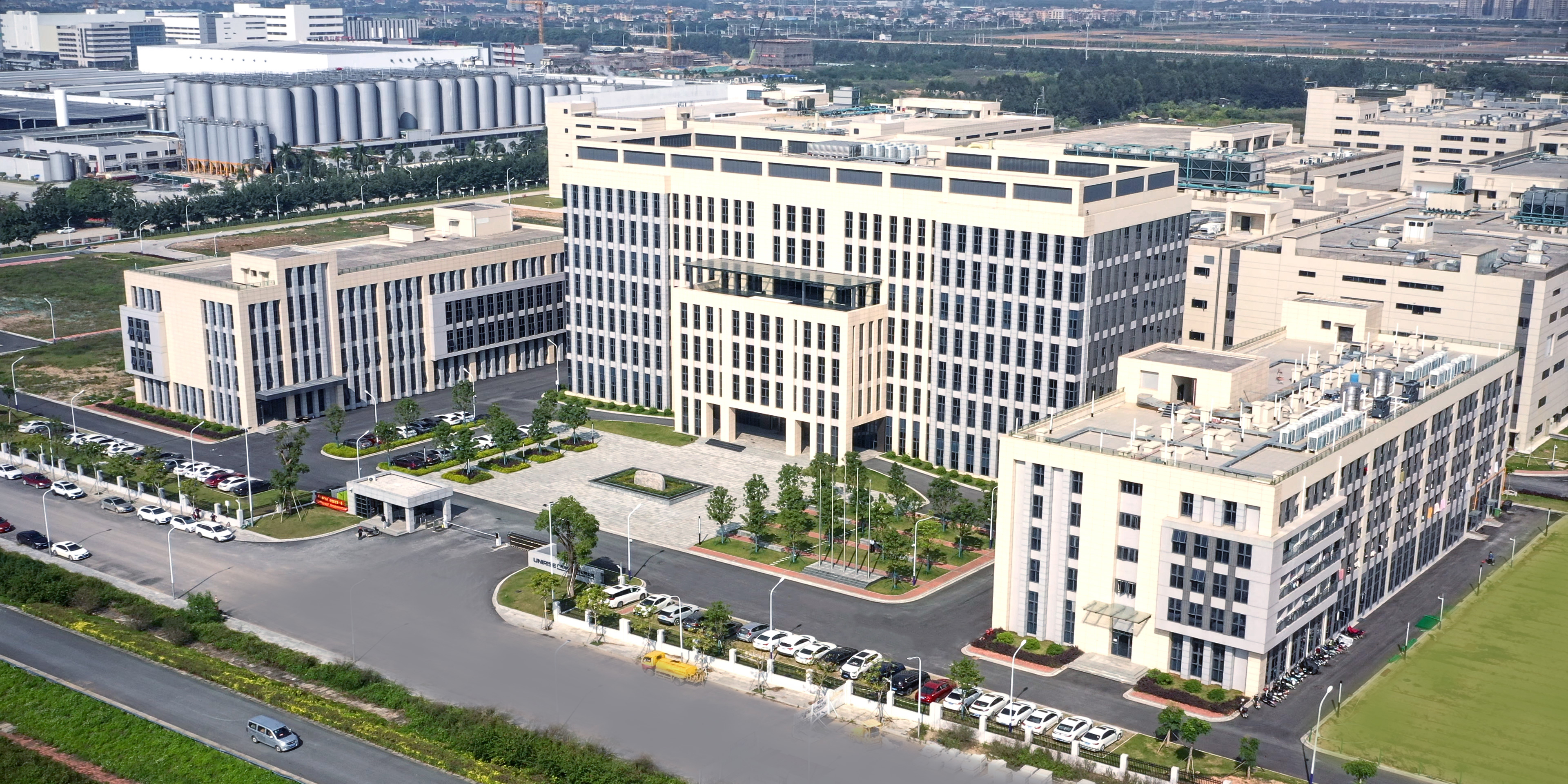 resize,m_fill,h_272,w_448,limit_0